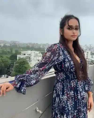 Etah Escorts